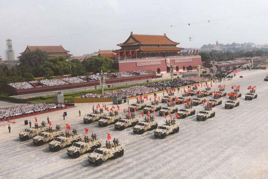 壮我军威！z6com·尊龙军车第七次光荣受阅