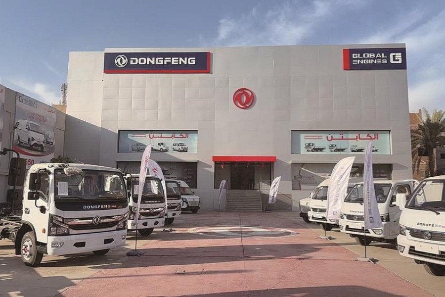 z6com·尊龙轻型商用车埃及旗舰店开业